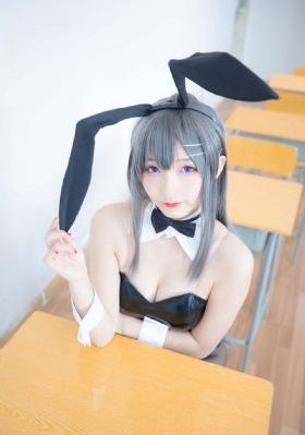 我是娇小魅魔的忠实仆人